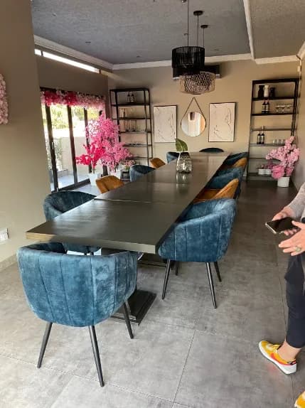 Olivedale dining area